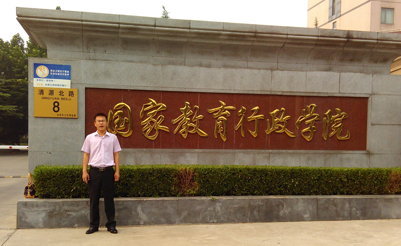 8何紹權(quán)_800.jpg